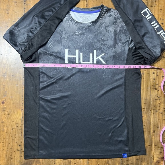 Huk Performance Fishing Long Sleeve Camo Shirt Men L Gray Black Moisture Wicking - Picture 10 of 13